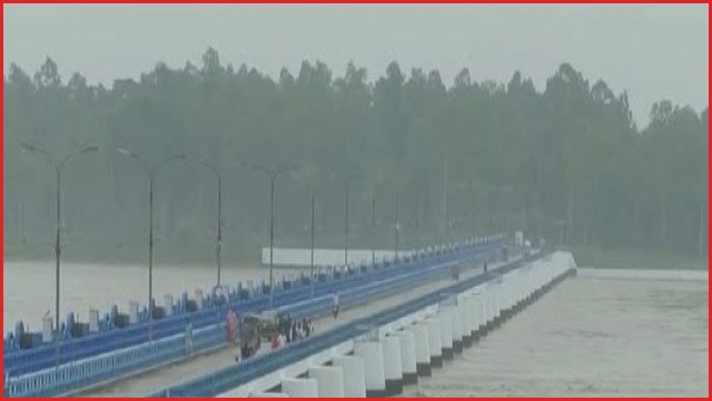 উজানের ঢল ও বৃষ্টিতে তিস্তার পানি বিপৎসীমার কাছাকাছি