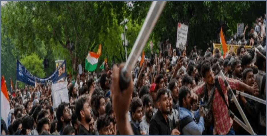 দিল্লিতে ৫০ হাজার বিক্ষোভকারীর ঢল, নিয়ন্ত্রণ হারাল পুলিশ