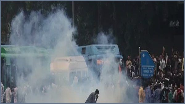 পরীক্ষা ব্যবস্থা নির্ভুল করার আহ্বান মোদির, মিছিল স্থগিত আন্দোলনকারীদের