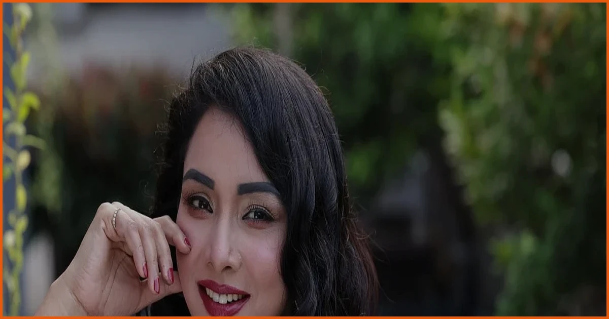 ফিটনেস ও উজ্জ্বলতা ধরে রাখতে রুনা খানের ১১টি ছবি