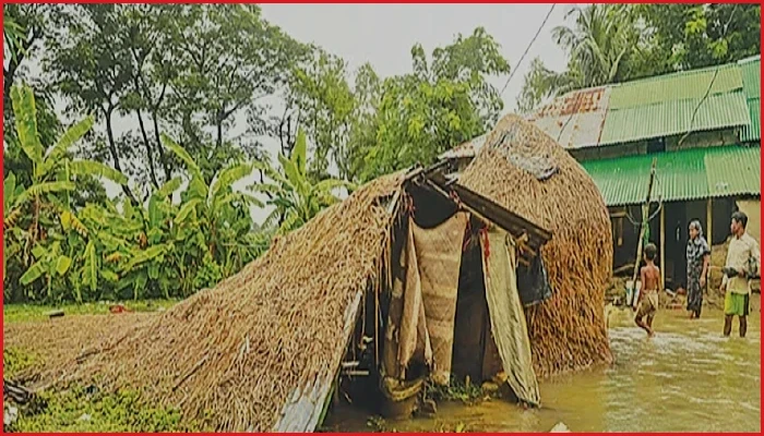 বন্যার্তদের পাশে দাঁড়ানো ও মানবসেবা আল্লাহর সন্তুষ্টির অন্যতম মাধ্যম