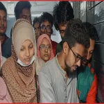 বরিশালের সিভিল সার্জনের কার্যালয়ে তালা, বিতর্কিত কর্মকর্তার অপসারণের দাবি