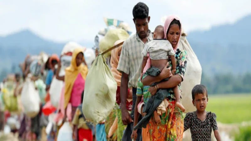 বাংলাদেশ থেকে ৩ লাখ রোহিঙ্গা ফেরত নেবে মিয়ানমার: আনোয়ার ইব্রাহিম