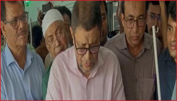 সাতক্ষীরায় হাসপাতাল পরিদর্শনে স্বাস্থ্যমন্ত্রী, দায়িত্বে অবহেলায় বরখাস্ত ৩