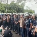 হবিগঞ্জে প্রবেশমুখে পুলিশি বাধায় আটকে এনসিপির কেন্দ্রীয় নেতারা