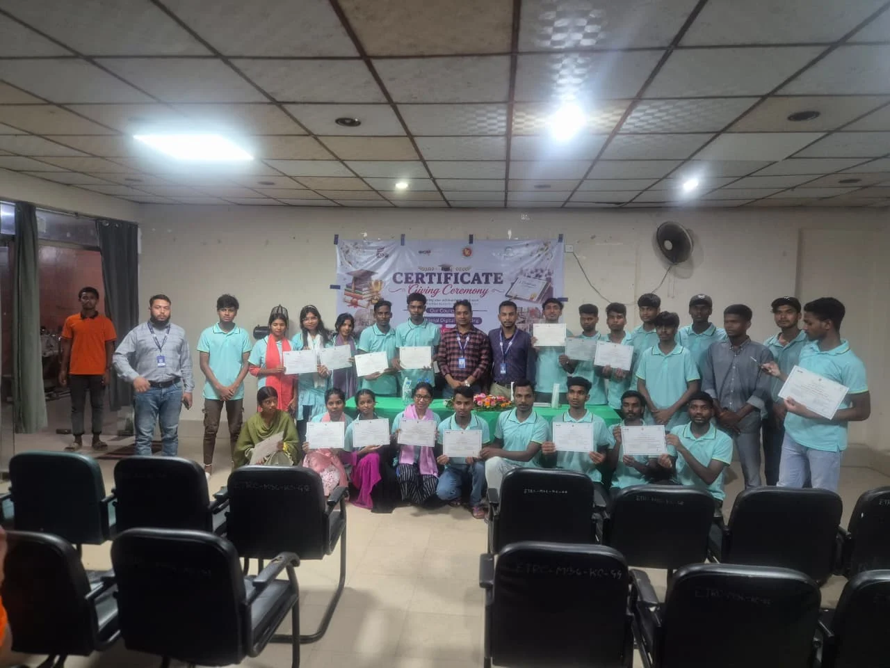 সিসিপ প্রকল্পের প্রশিক্ষণার্থীদের সার্টিফিকেট প্রদান অনুষ্ঠান সম্পন্ন