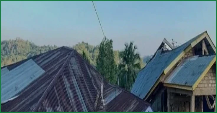 ইন্দোনেশিয়ার ফ্লোরেস দ্বীপে ৭.৭ মাত্রার শক্তিশালী ভূমিকম্পে নিহত ৩৮