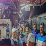 ঈশ্বরদী জংশনে দাঁড়িয়ে থাকা মহানন্দা ট্রেনে ইঞ্জিনের ধাক্কা, আহত ১৫