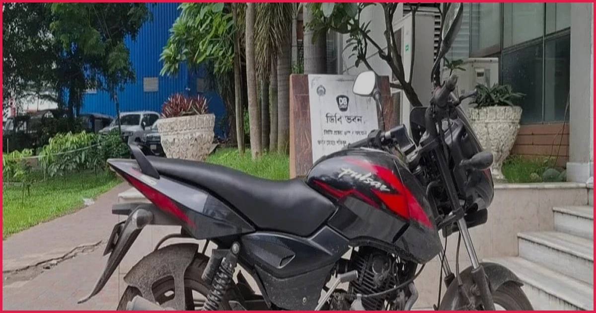 উত্তরায় ফিলিং স্টেশনে ডাকাতির ঘটনায় ব্যবহৃত মোটরসাইকেল জব্দ