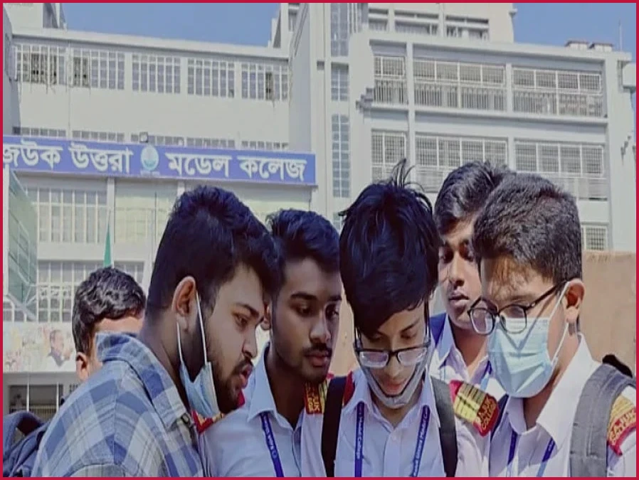 এসএসসির ফল প্রকাশে টালবাহানা: শিক্ষার্থীদের টেনশনে রেখে কার কী লাভ?
