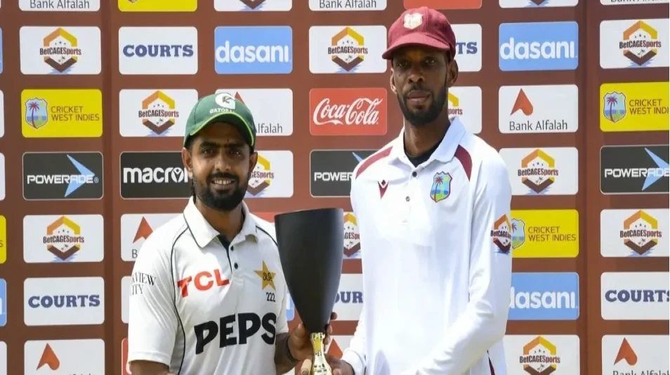 ওয়েস্ট ইন্ডিজের বিপক্ষে সিরিজসেরা হয়ে বাবর আজমের অনন্য রেকর্ড