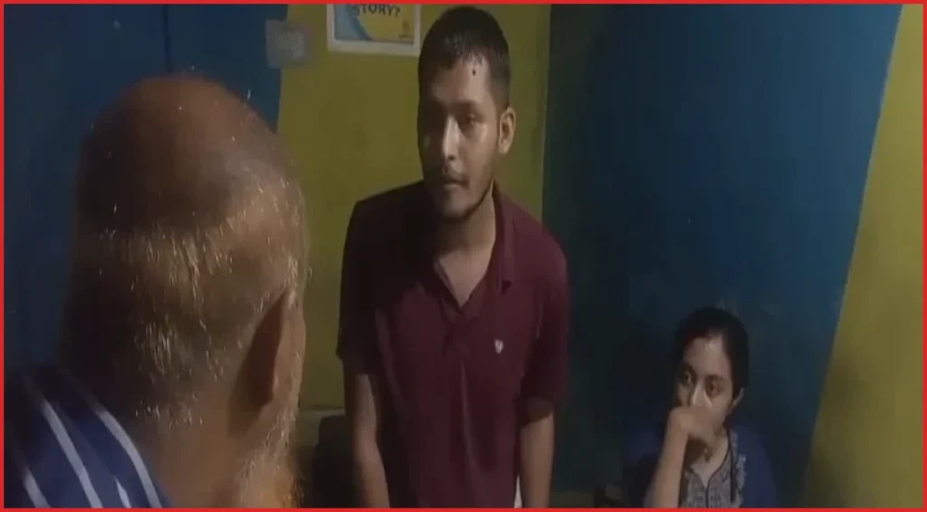 চায়ের দোকানে এইচএসসির ৪০০ খাতা মূল্যায়ন, শিক্ষক আটক
