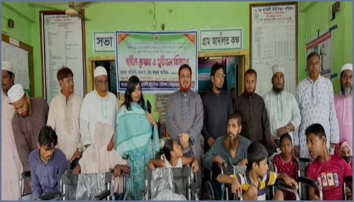 চুয়াডাঙ্গায় প্রতিবন্ধীদের মাঝে হুইলচেয়ার বিতরণ করলেন এমপি রুহুল আমিন