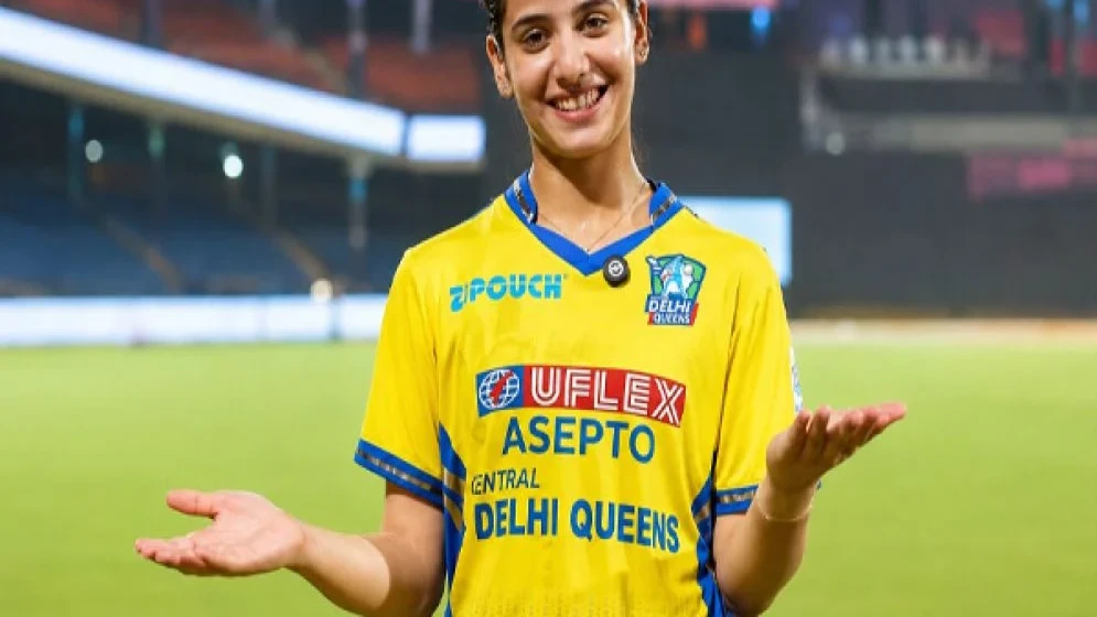 দিল্লি প্রিমিয়ার লিগে বিধুরীর অভিনব সেলিব্রেশন নেটদুনিয়ায় ভাইরাল