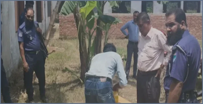 দৌলতপুরে ২ কোটি টাকার মালামাল জব্দ, মামলায় দেখানো হলো ৩ লাখ