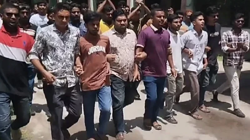 নাটোরে দুই ইউএনও কার্যালয়ে হামলা ও ভাঙচুর, ২০০ জনের বিরুদ্ধে এজাহার