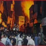 নেত্রকোনায় পাঁচটি দোকানে ভয়াবহ আগুন, নিয়ন্ত্রণে কাজ করছে সাত ইউনিট