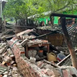 পাবনার ভাঙ্গুড়ায় সীমানা বিরোধে বসতবাড়িতে দফায় দফায় হামলা