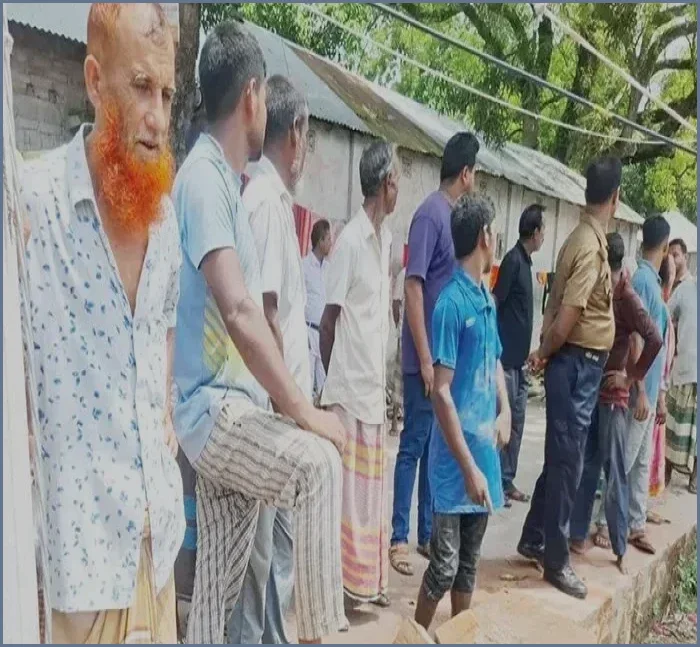বগুড়ায় রেল কর্মকর্তাদের ওপর হামলা, সোনাতলা স্টেশন সাময়িক বন্ধ