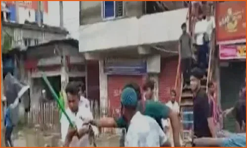 বরিশাল বিশ্ববিদ্যালয়ে ছাত্রদল-ছাত্রশিবিরের মধ্যে সংঘর্ষ, আহত ১০