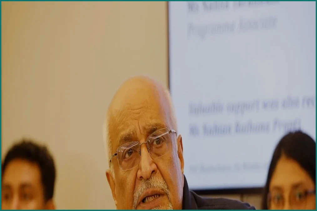 বেতন-ভাতার সিদ্ধান্ত ঝুলে থাকলে পরিস্থিতি জটিল হবে: দেবপ্রিয় ভট্টাচার্য