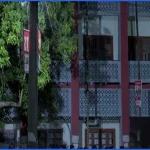 রাবিতে চেয়ারে বসাকে কেন্দ্র করে দুই বিভাগের সংঘর্ষে আহত ৪