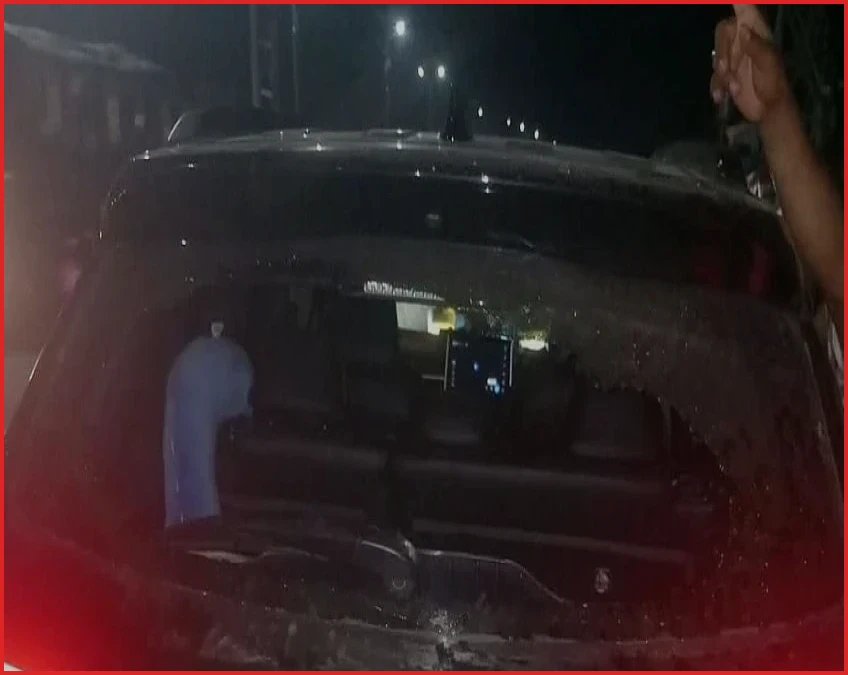 রায়গঞ্জে সংসদ সদস্যের গাড়িতে হামলা, ভাঙচুর করা হলো কাচ