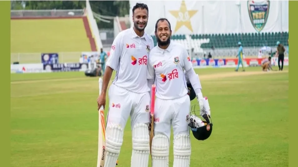 সাকিবকে টপকে অনন্য রেকর্ডের মালিক মুশফিকুর রহিম