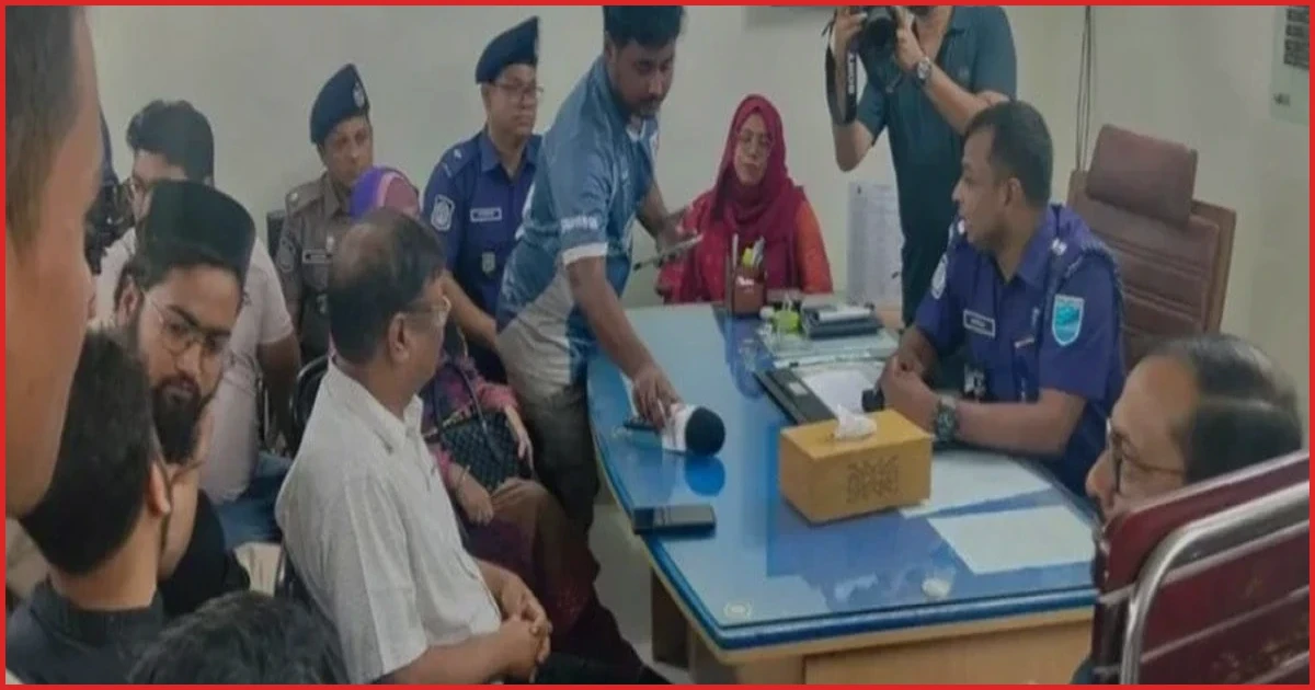 সিংগাইরে জবি বাস ভাঙচুর: ২৪ ঘণ্টার আল্টিমেটাম উপাচার্যের