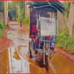 সোনারগাঁয়ে খানাখন্দে বেহাল তালতলা-আমবাগ সড়ক, ভোগান্তিতে হাজারো মানুষ