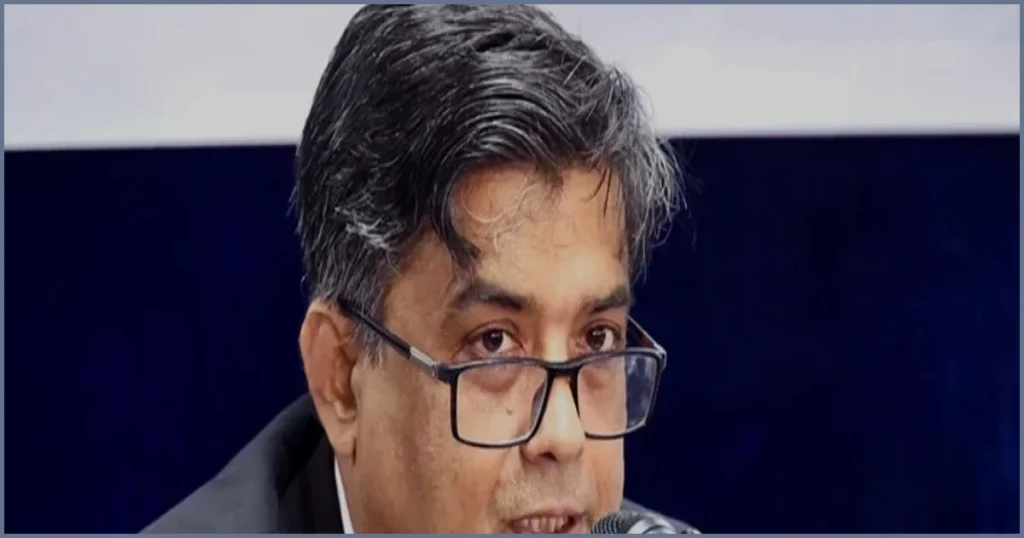 হাসিনার দেশ ছাড়ার খবর যেভাবে নিশ্চিত হয়েছিলাম