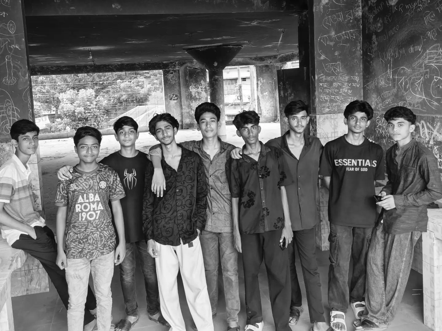 সাভারে ফের বেপরোয়া ‘রিয়াদ বাহিনী’, পুরোনো অভিযোগের পরও থামেনি সন্ত্রাসী তৎপরতার