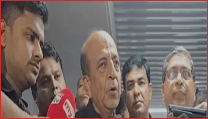 অতীতে আটকে থেকে উন্নয়নের কাজ সম্ভব নয়: দীনেশ ত্রিবেদী