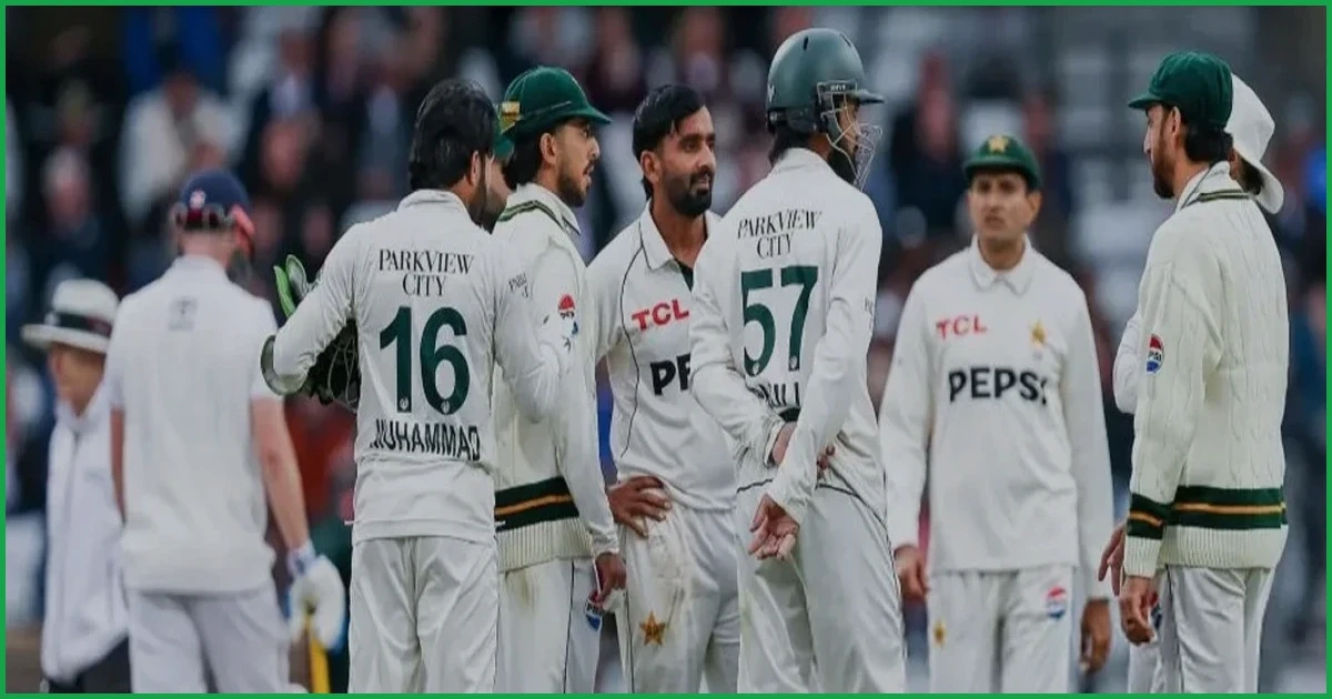 ইংল্যান্ড সিরিজের মাঝেই পাকিস্তানের সাত ক্রিকেটার ও দুই কোচ ছাঁটাই
