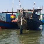 করিমগঞ্জে হাওরে মাছ ধরার সময় বজ্রপাতে চাচা-ভাতিজার প্রাণহানি