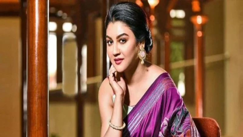 কলকাতার চলচ্চিত্র উৎসবে সেরা ‘জয়া আর শারমিন’, সম্মানিত জয়া আহসান