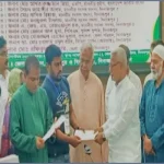 দিনাজপুরে সড়ক দুর্ঘটনায় ক্ষতিগ্রস্ত ৭৩ জনের হাতে আর্থিক সহায়তার চেক