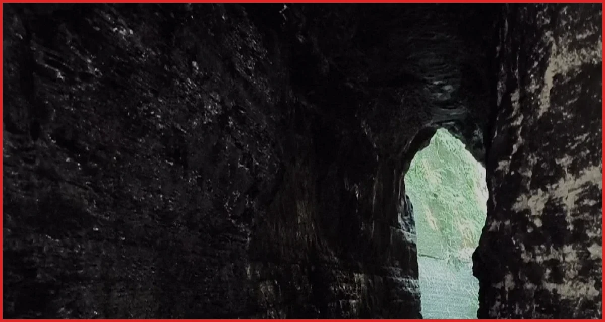 বান্দরবানের রহস্যময় ‘আলী সুড়ঙ্গ’: রোমাঞ্চ আর ইতিহাসের হাতছানি