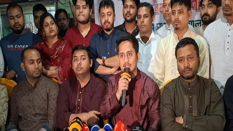 শেখ হাসিনা আর দেশে ফিরতে পারবেন না: সারজিস আলম