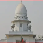 স্লিপার বাস চলাচলে বাধা না দিতে হাইকোর্টের নির্দেশ