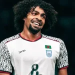 হামজা চৌধুরীর প্রভাবে ফুটবলের জার্সিতে বাড়ছে সমর্থকদের আগ্রহ